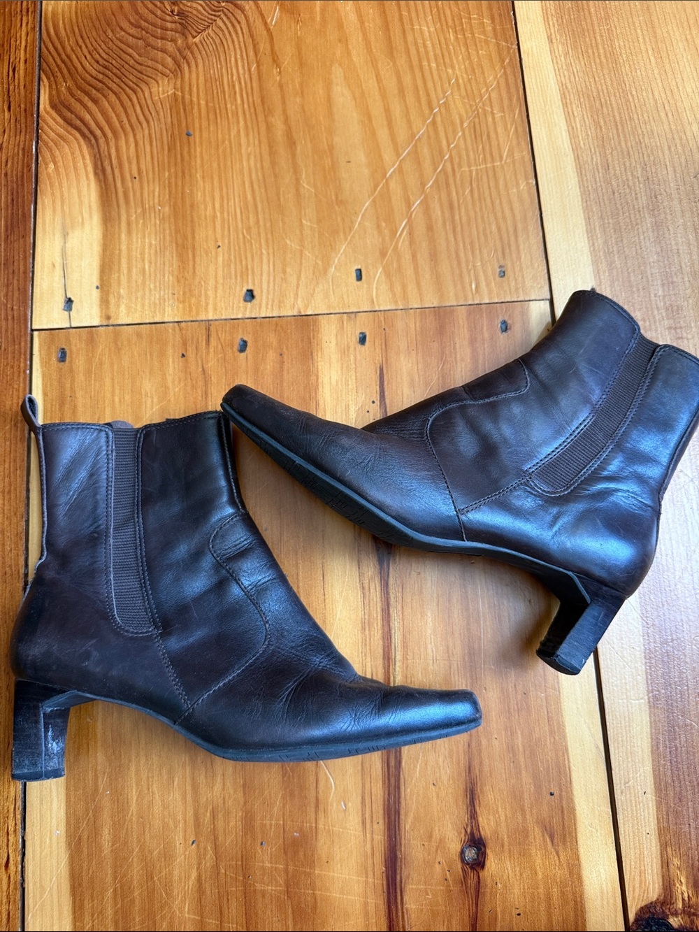 Vigotti Dark Brown Leather Ankle Booties
